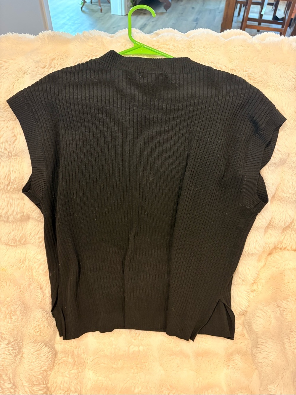 Black Ribbed V-Neck Sweater Vest - Picture 2 of 2